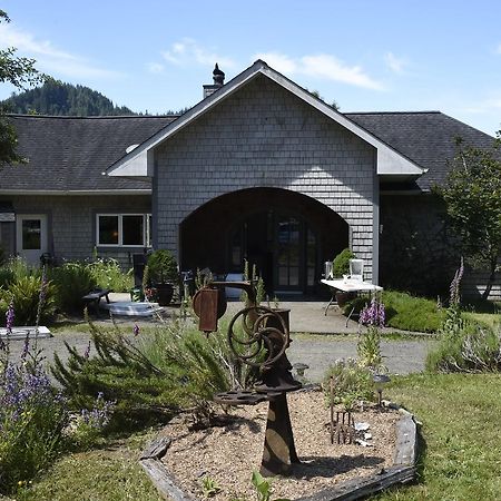 Lucky Mud Inn And Disc Golf Resort Skamokawa 외부 사진